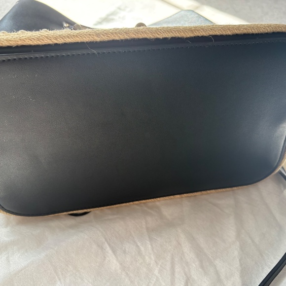 Calvin Klein bucket crossbody - Picture 8 of 8